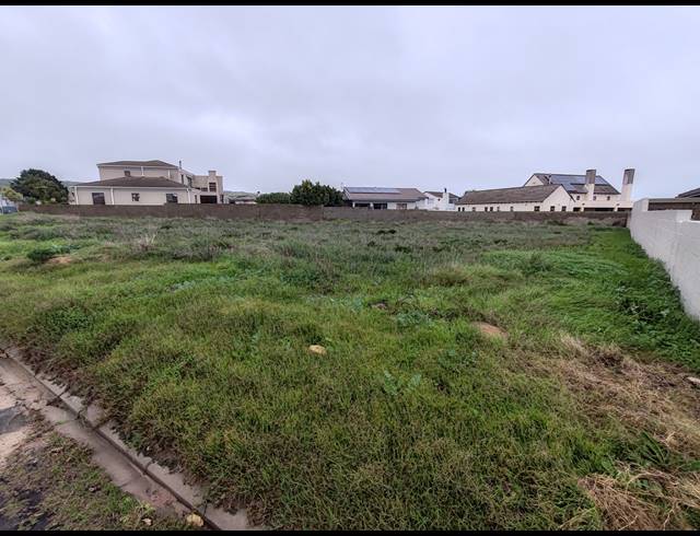 1,023M² VACANT LAND FOR SALE IN COUNTRY CLUB